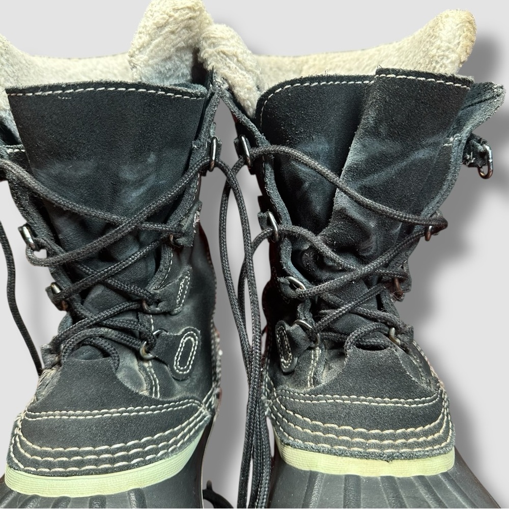 L.L. Bean Leather Duck Boots - Picture 11 of 12